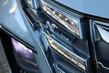 Voertuigafbeelding 6