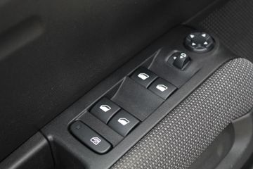 Voertuigafbeelding 24