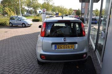 Voertuigafbeelding 6