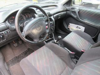 Voertuigafbeelding 4