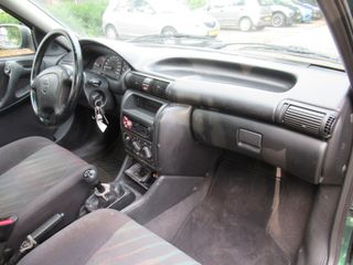 Voertuigafbeelding 8