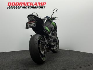 Voertuigafbeelding 13