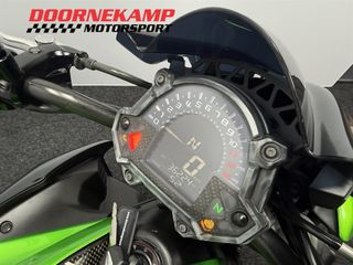 Voertuigafbeelding 16