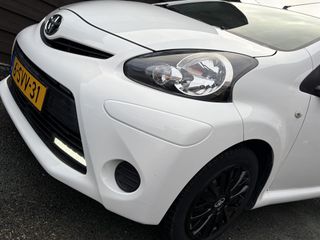 Voertuigafbeelding 6