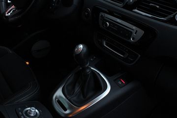 Voertuigafbeelding 10