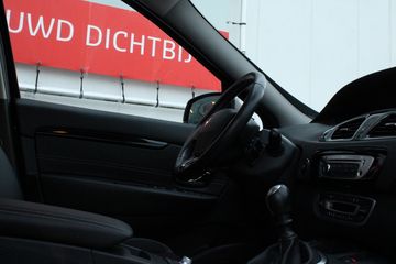 Voertuigafbeelding 8