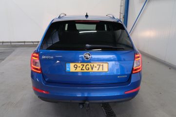 Voertuigafbeelding 5