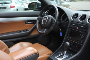 Voertuigafbeelding 3