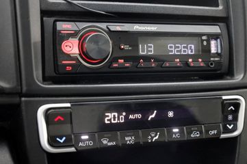 Voertuigafbeelding 12