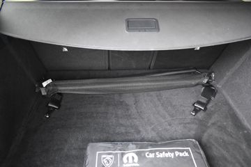 Voertuigafbeelding 38