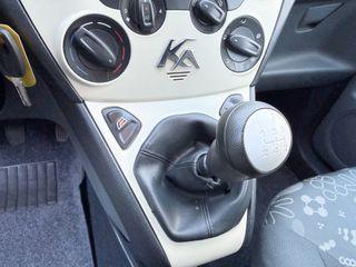 Voertuigafbeelding 16