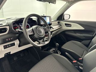 Voertuigafbeelding 12