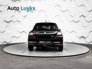 Voertuigafbeelding 8