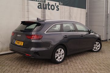 Voertuigafbeelding 4