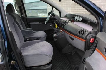 Voertuigafbeelding 8