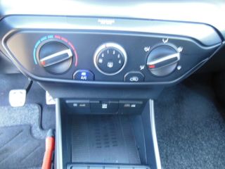 Voertuigafbeelding 16