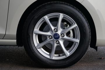 Voertuigafbeelding 2