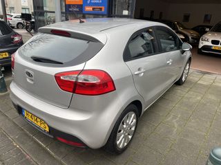 Voertuigafbeelding 10