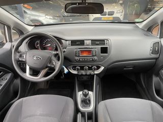 Voertuigafbeelding 12