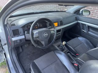 Voertuigafbeelding 6