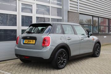 Voertuigafbeelding 4