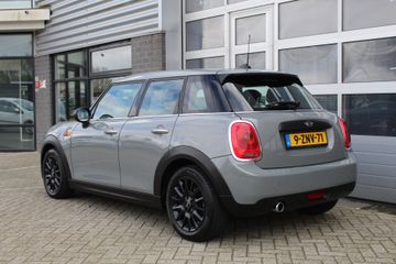 Voertuigafbeelding 5