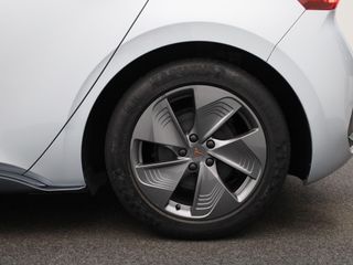 Voertuigafbeelding 12