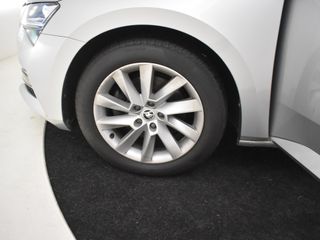 Voertuigafbeelding 6