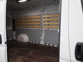 Voertuigafbeelding 12