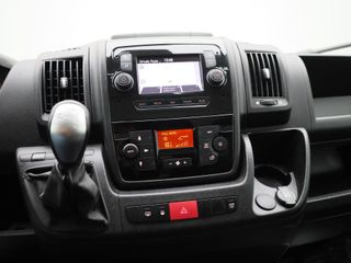 Voertuigafbeelding 8