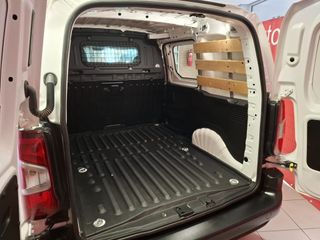 Voertuigafbeelding 6