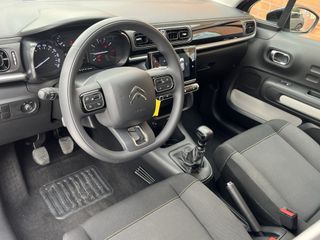 Voertuigafbeelding 3