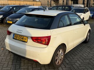 Voertuigafbeelding 6