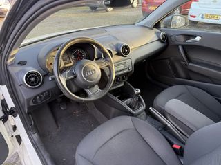 Voertuigafbeelding 9