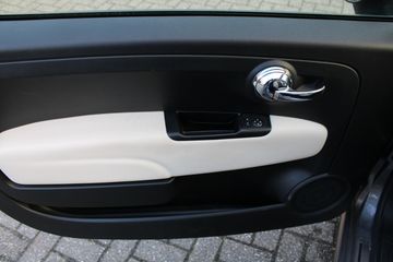 Voertuigafbeelding 8