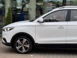 Voertuigafbeelding 7