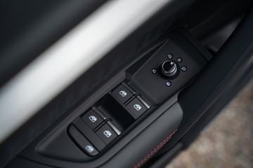 Voertuigafbeelding 77