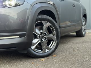 Voertuigafbeelding 12