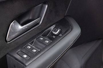 Voertuigafbeelding 21