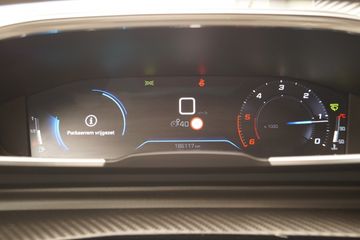 Voertuigafbeelding 18