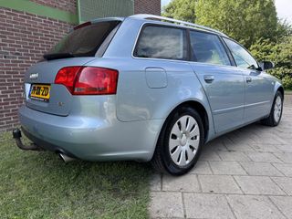 Voertuigafbeelding 4