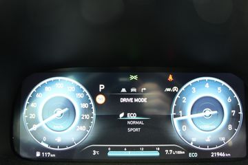 Voertuigafbeelding 16