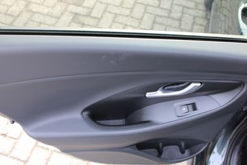 Voertuigafbeelding 30