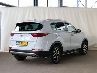 Voertuigafbeelding 6