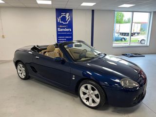 Voertuigafbeelding 4