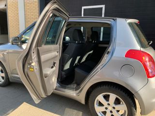 Voertuigafbeelding 7