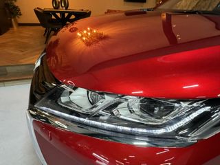 Voertuigafbeelding 8