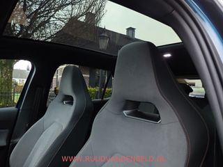 Voertuigafbeelding 9