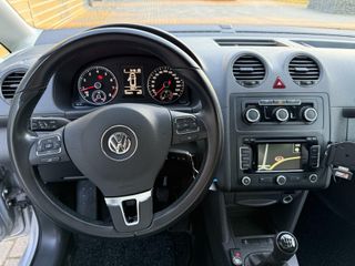 Voertuigafbeelding 9