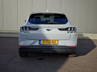 Voertuigafbeelding 14